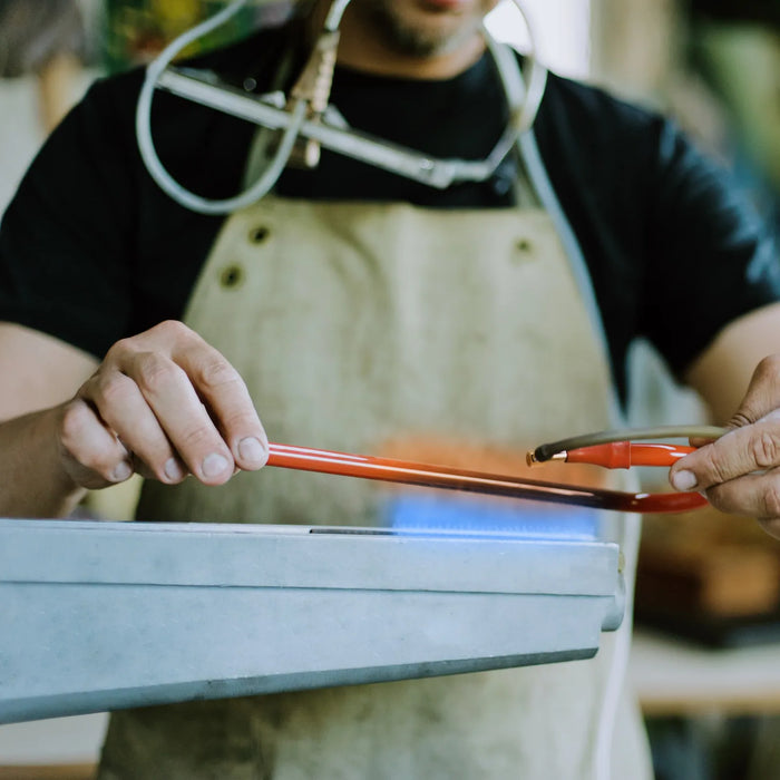 How Glass Neon Is Bent by Hand