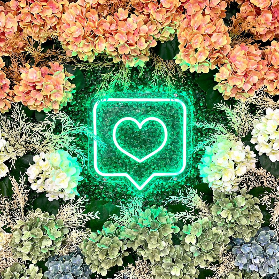 Instagram Like Neon Sign