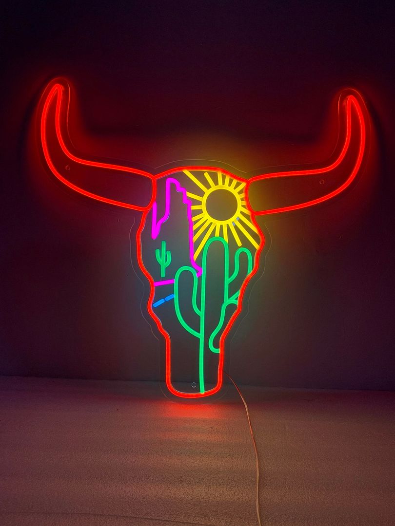 Western Cattle Skull Neon Sign
