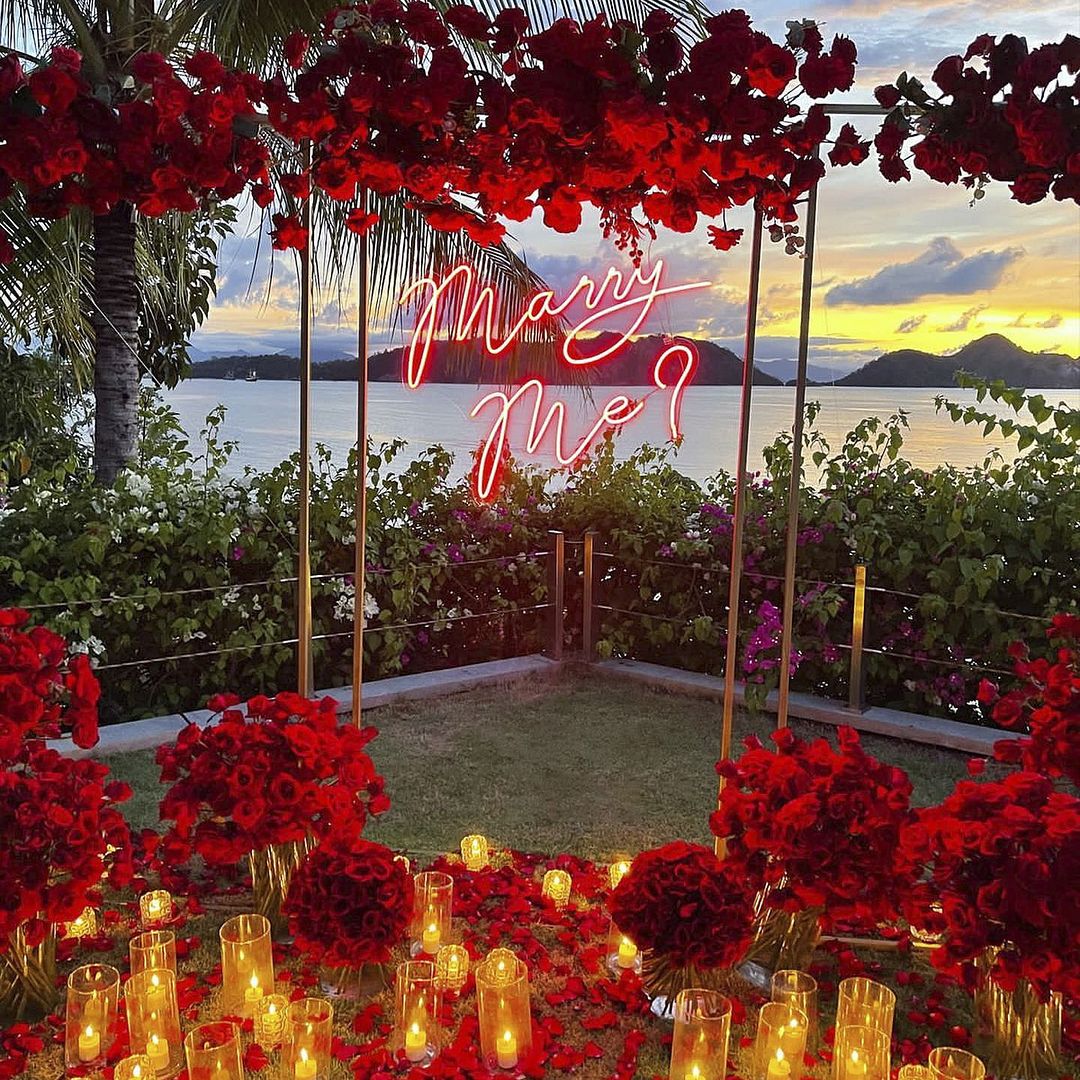 Love / Romance Neon Signs from AOOS Custom, a best selling design from the collection