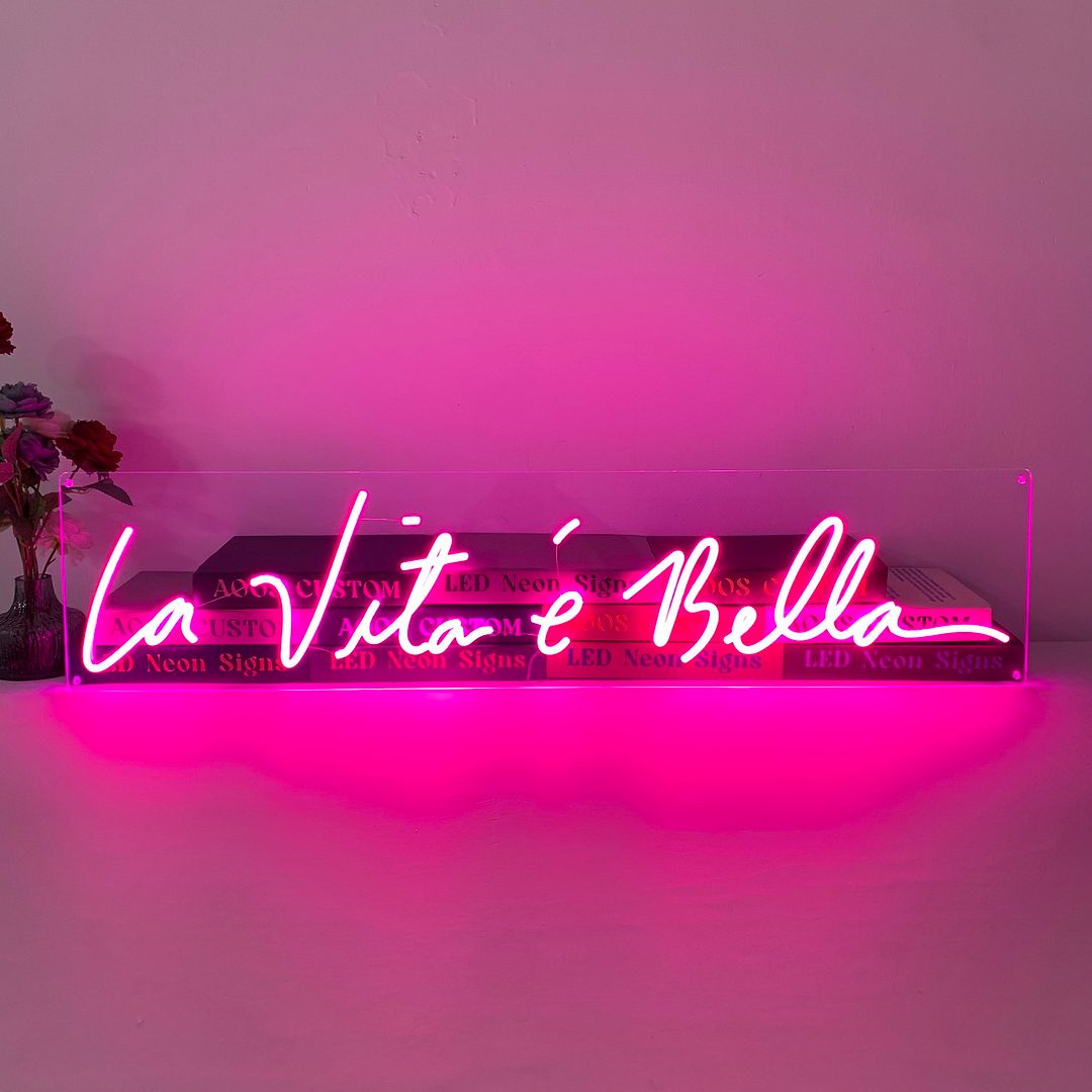 La Vita e Bella Italian Neon Sign