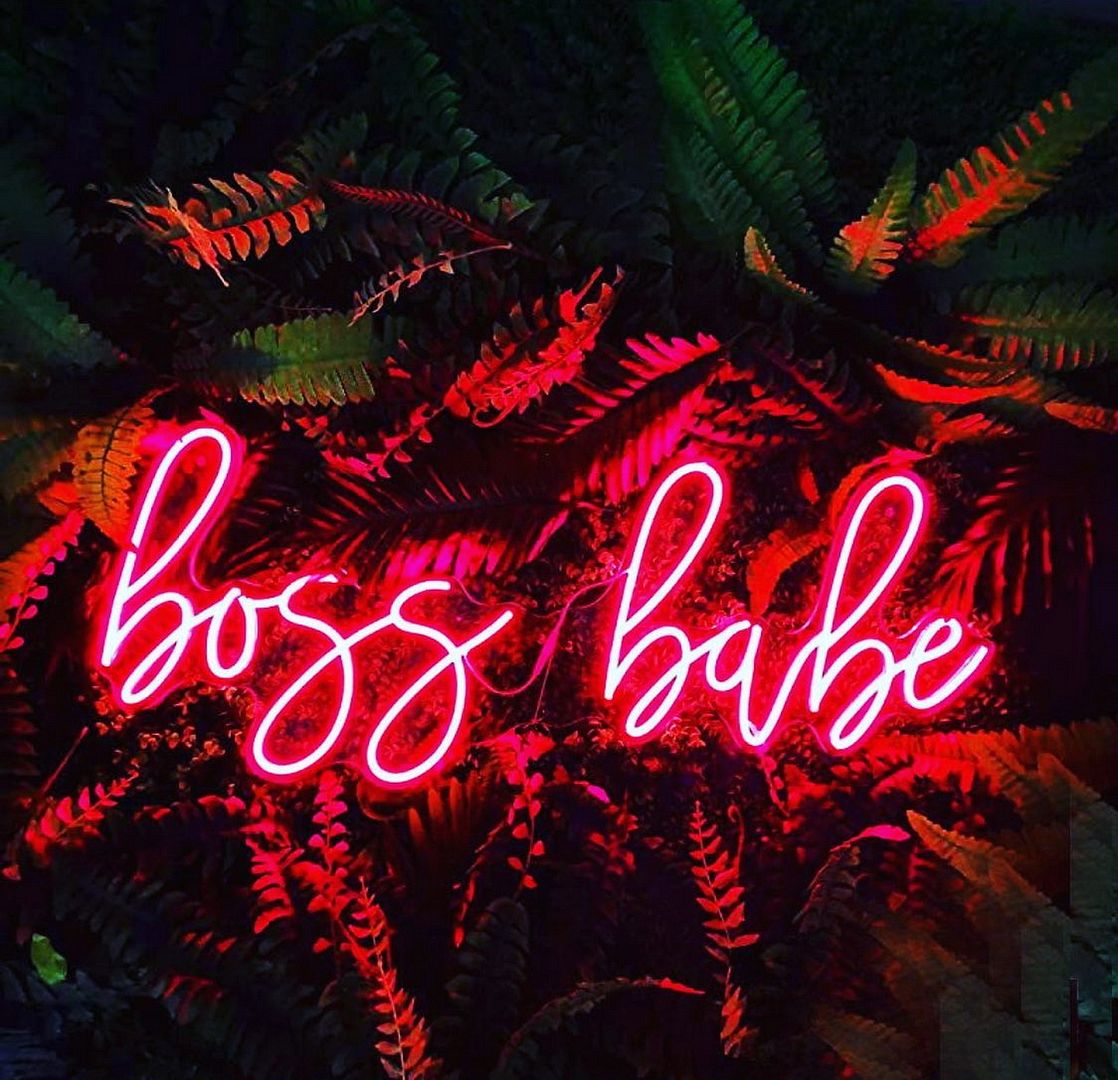 Boss Babe Neon Sign