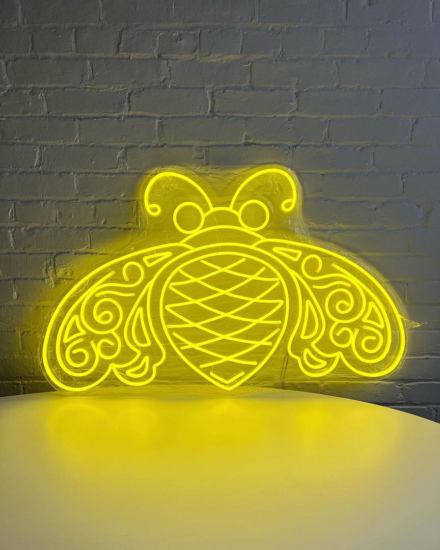 Bumble Bee Neon Sign