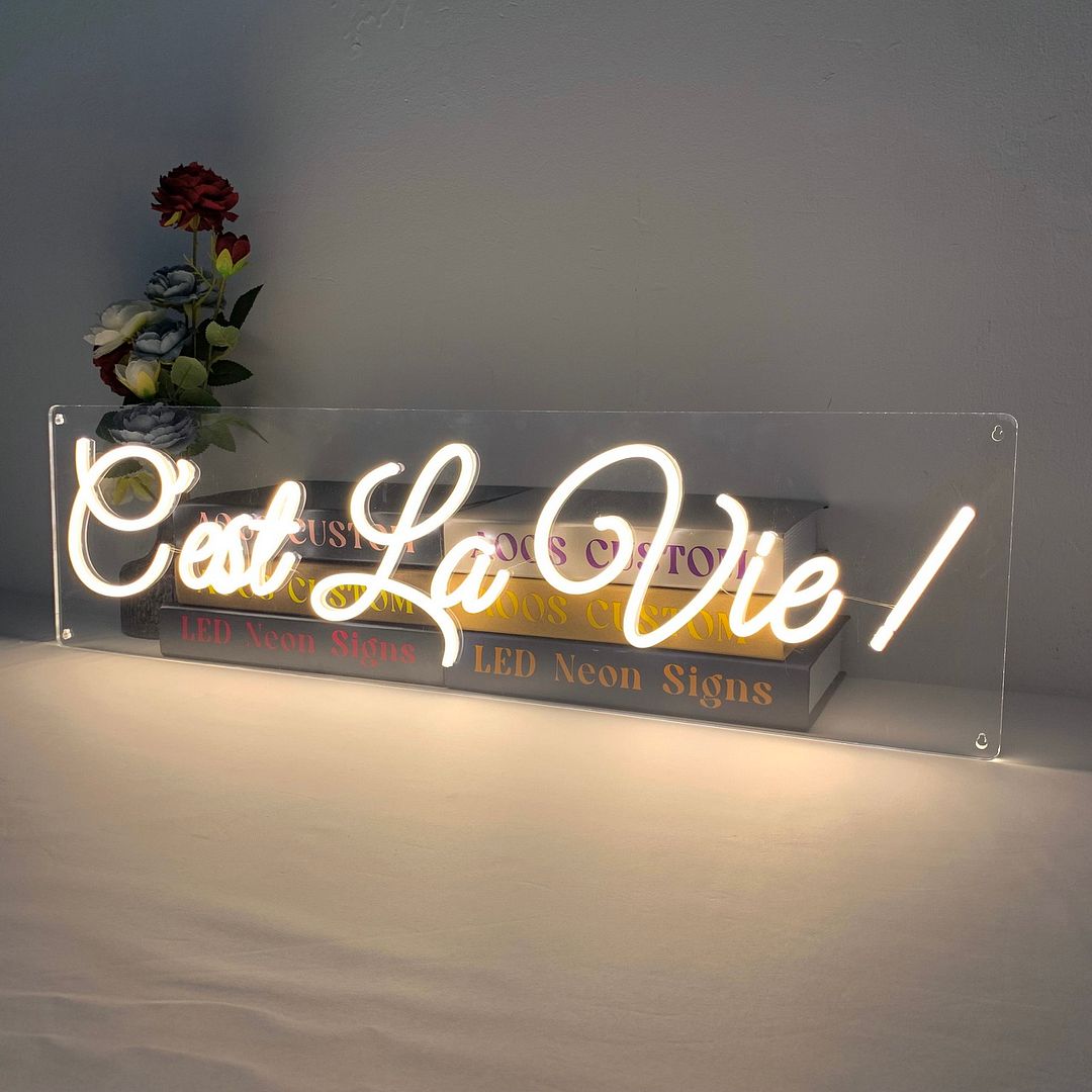 C'est La Vie! French Neon Sign