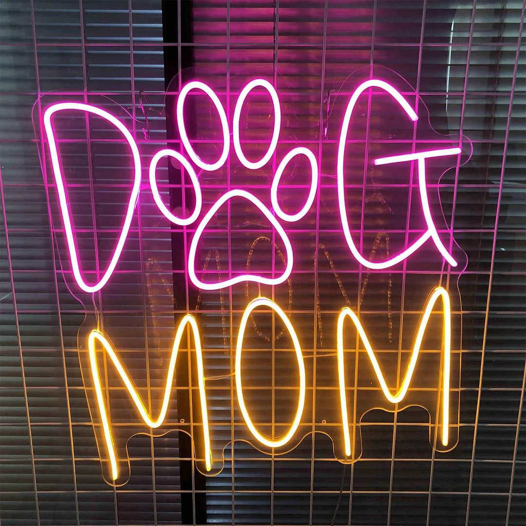 Dog Mom Neon Sign
