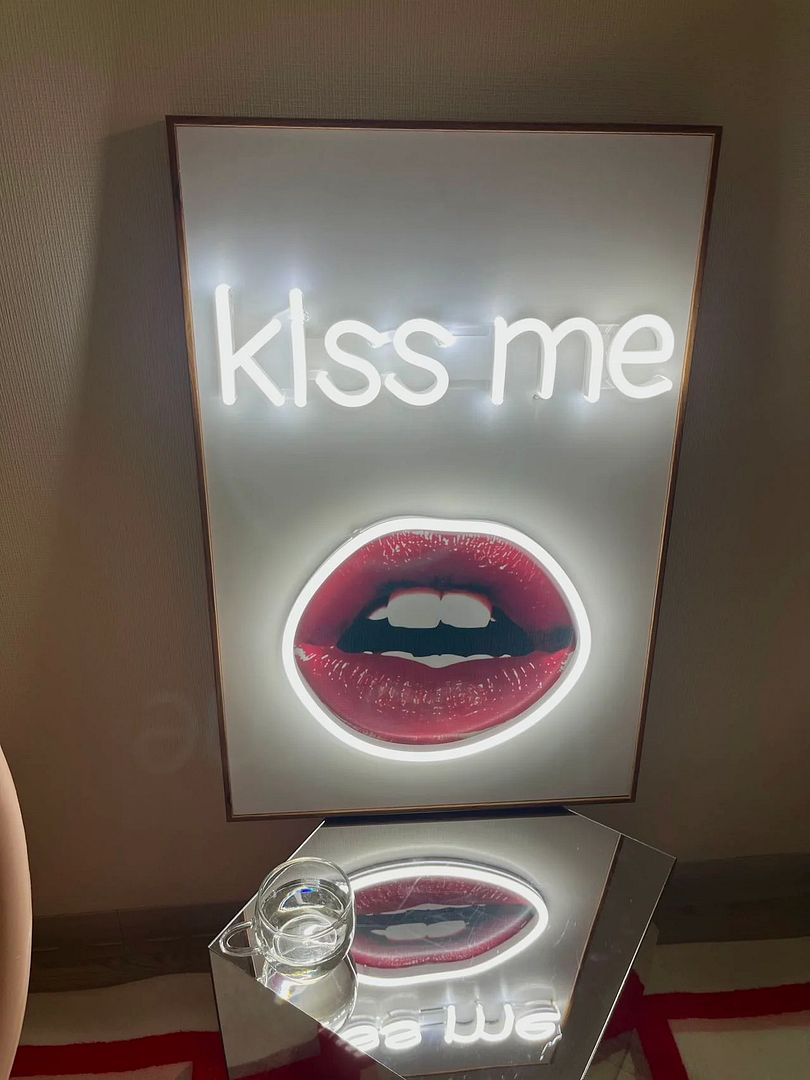 Kiss Me and Lips Neon Art Frame Neon