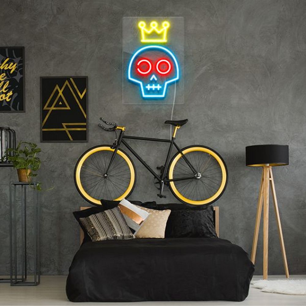 Skull with Crown Neon Sign