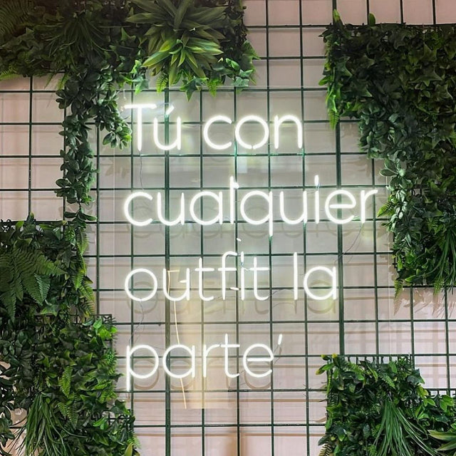Tu Con Cualquier Outfit La Parte Spanish LED Neon Sign for Storefront light up sign